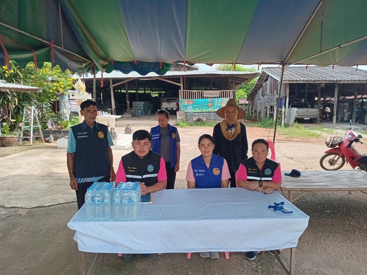 ตรวจเยี่ยมด่านชุมชนเพื่อป้องกันและลดอุบัติเหตุทางถนนช่วงเทศกาลสงกรานต์ พ.ศ.2568 วันที่ 17 เมษายน 2568